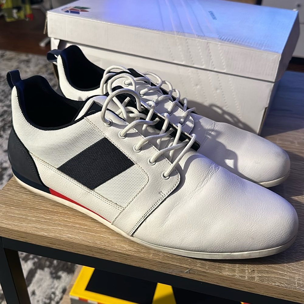 Urban ALDO tennis shoes Like NEW! (they were wore 2 times)